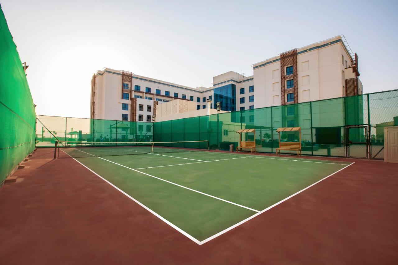 瑞汉希里罗塔纳酒店 艾因 外观 照片 Tennis court