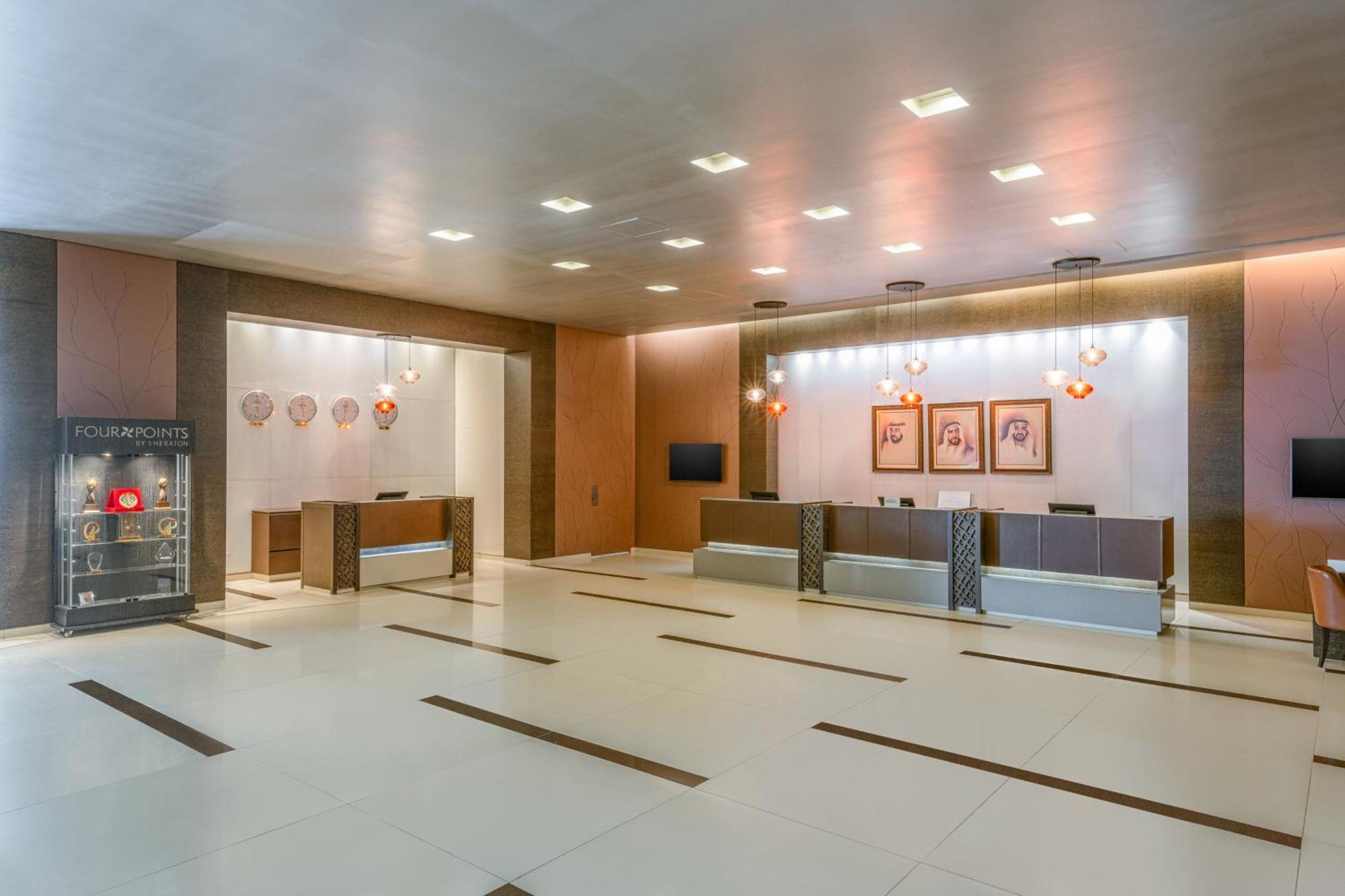 瑞汉希里罗塔纳酒店 艾因 外观 照片 Lobby